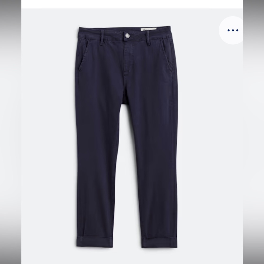 Women’s navy capri pants